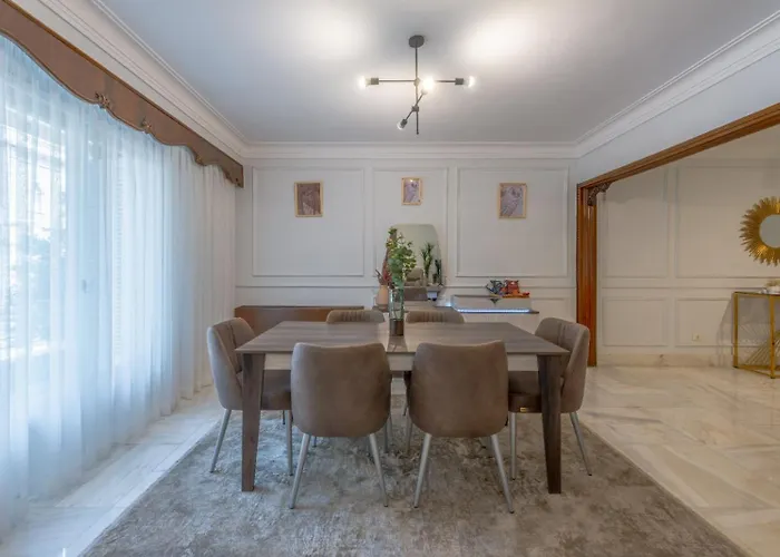 Zamalek Golden Apartment